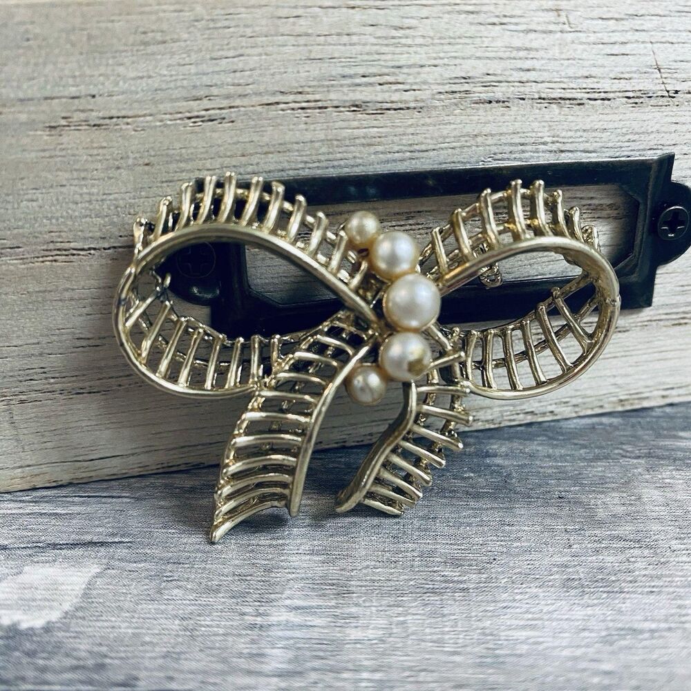 Vintage Gold Tone Bow Brooch Embellished with Faux Pearl Balls